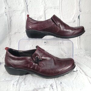 ROMIKA Burgundy Womens Sz 8-8.5 Leather Slip On Loafers Academic Casual Comfort‎